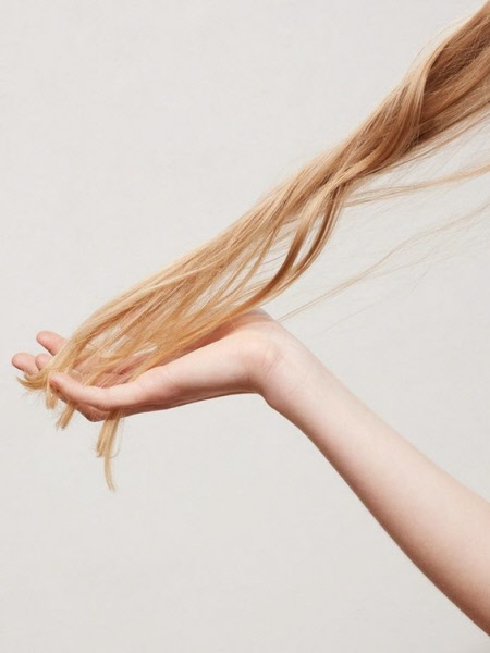 Как увлажнить сухие волосы в домашних условиях?