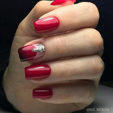 Красный дизайн ногтей 2021-2022 - фото стильного и стильного маникюра